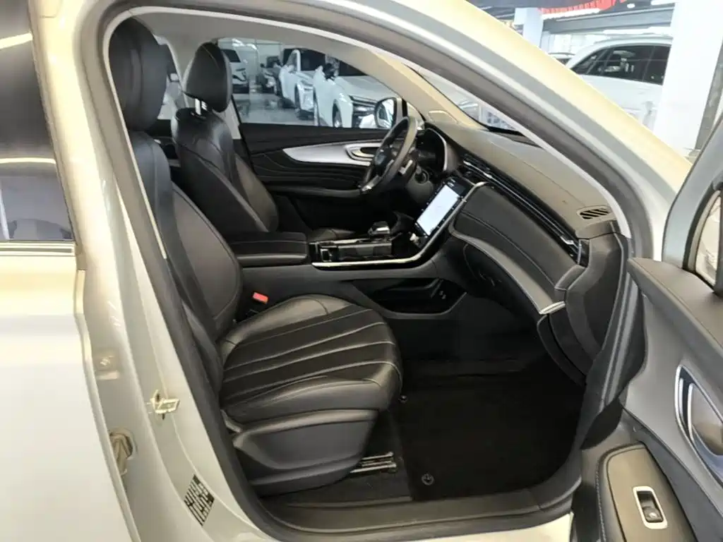 Roewe RX5 MAX — миниатюра 25