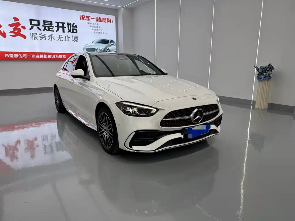 Mercedes-Benz C-Class — миниатюра 3
