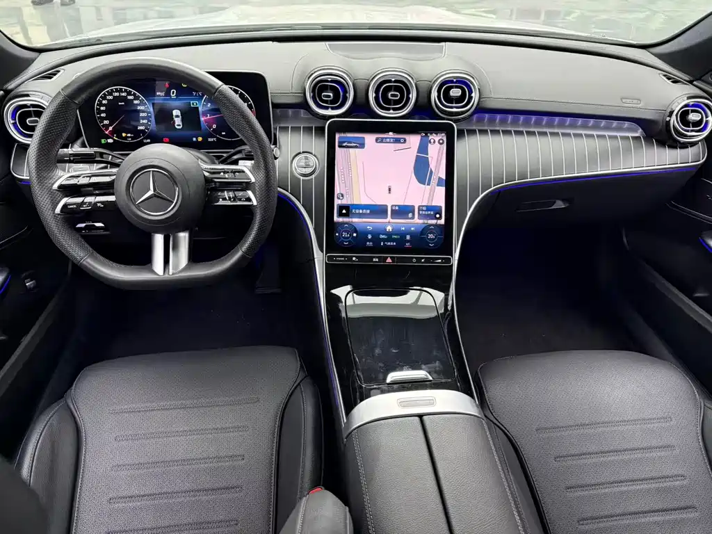 Mercedes-Benz C-Class — миниатюра 12