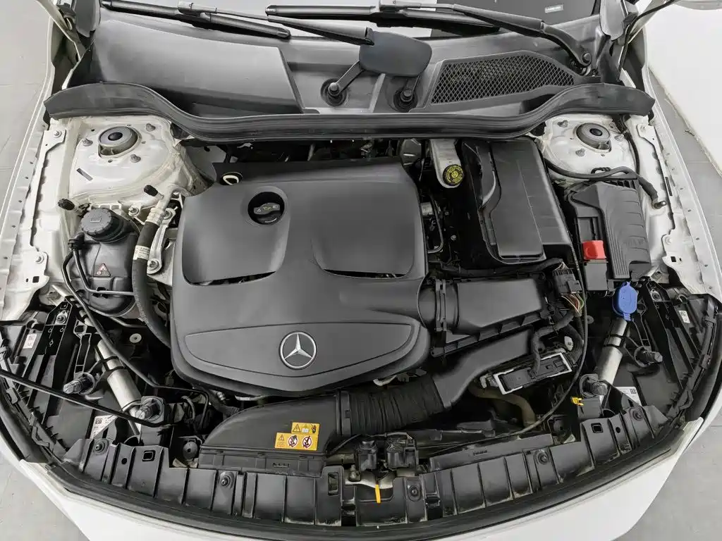 Mercedes-Benz GLA — миниатюра 6