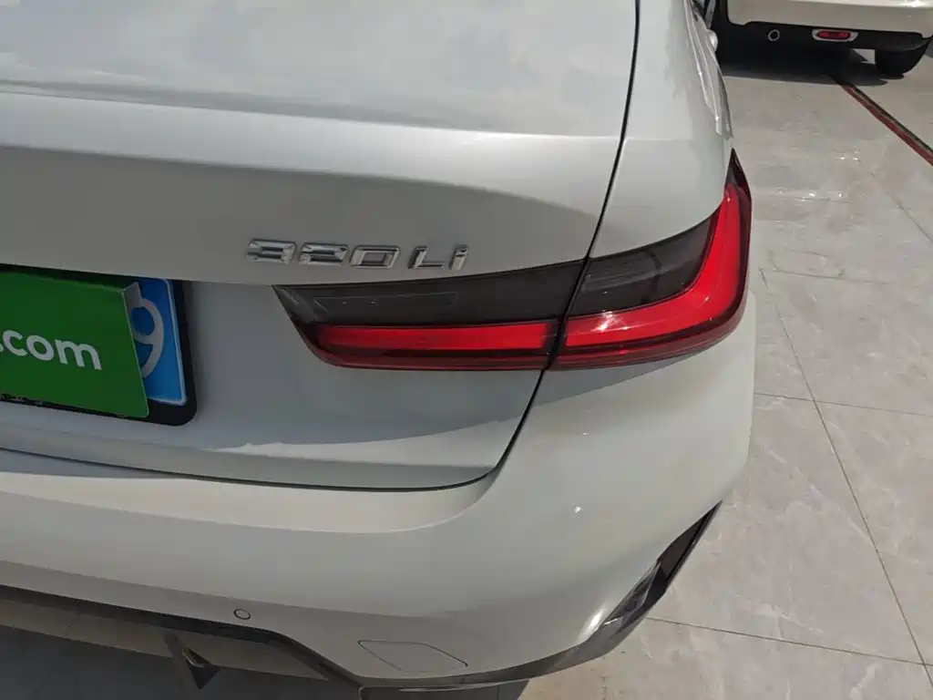 BMW 3 Series — миниатюра 8