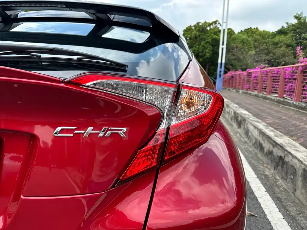Toyota C-HR — миниатюра 13