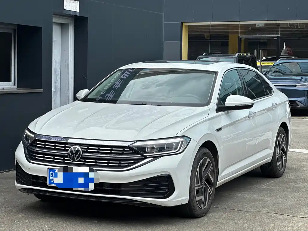 Volkswagen Sagitar 2022