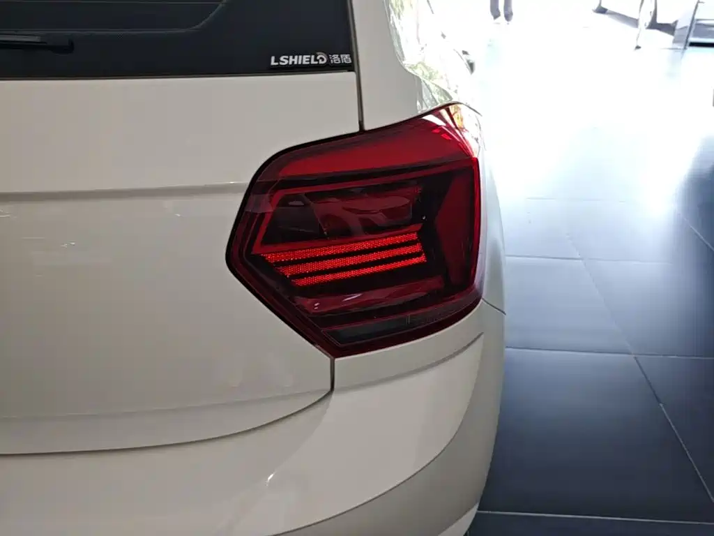 Volkswagen Polo — миниатюра 8