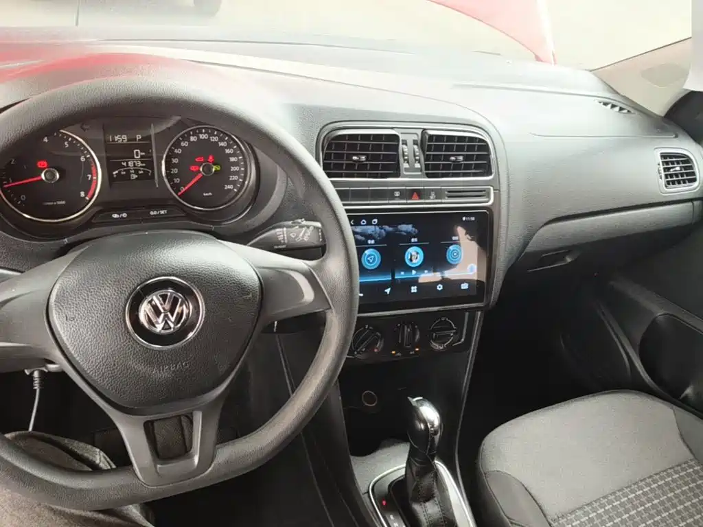 Volkswagen Polo — миниатюра 10