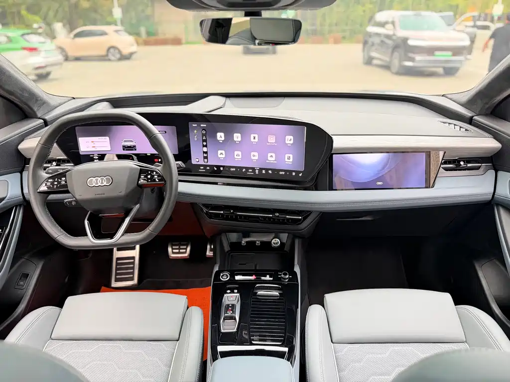 Audi Q6L e-tron — миниатюра 11