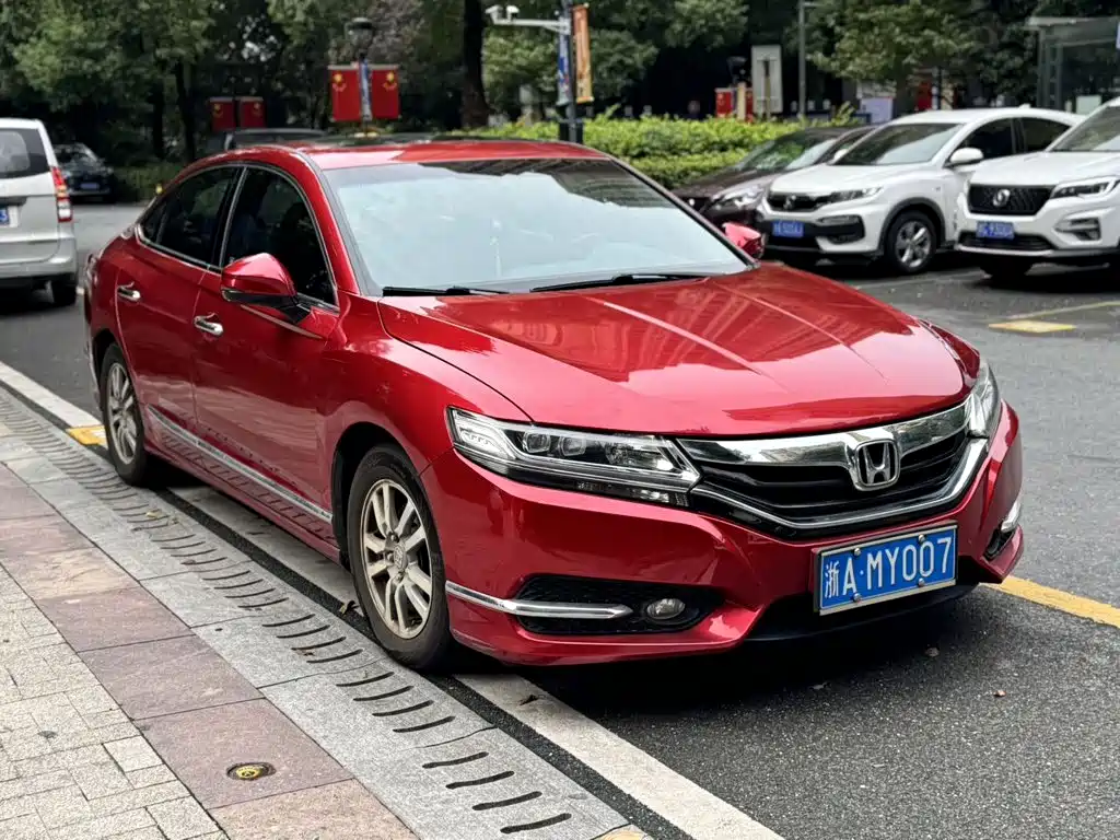 Honda Spirior — миниатюра 7