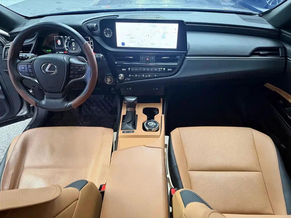 Lexus ES — миниатюра 11
