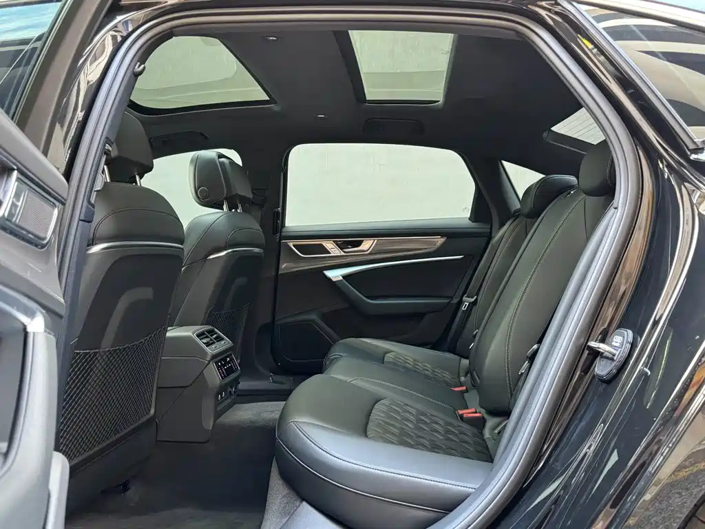 Audi A6L — миниатюра 10