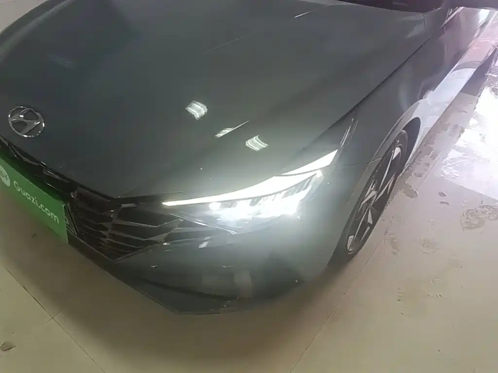 Hyundai Elantra — миниатюра 24