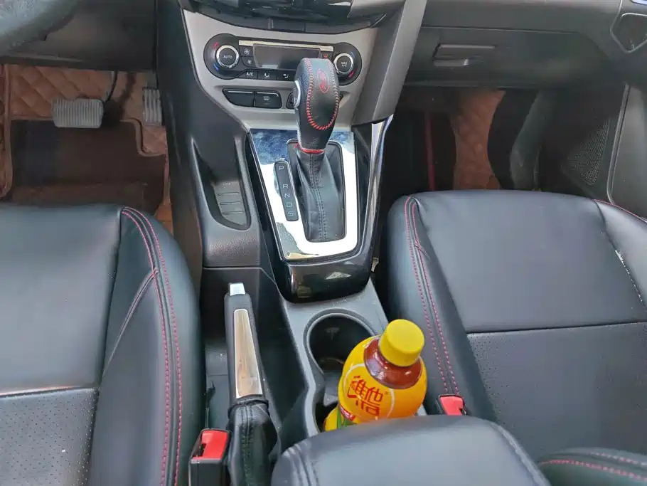 Ford Focus — миниатюра 16