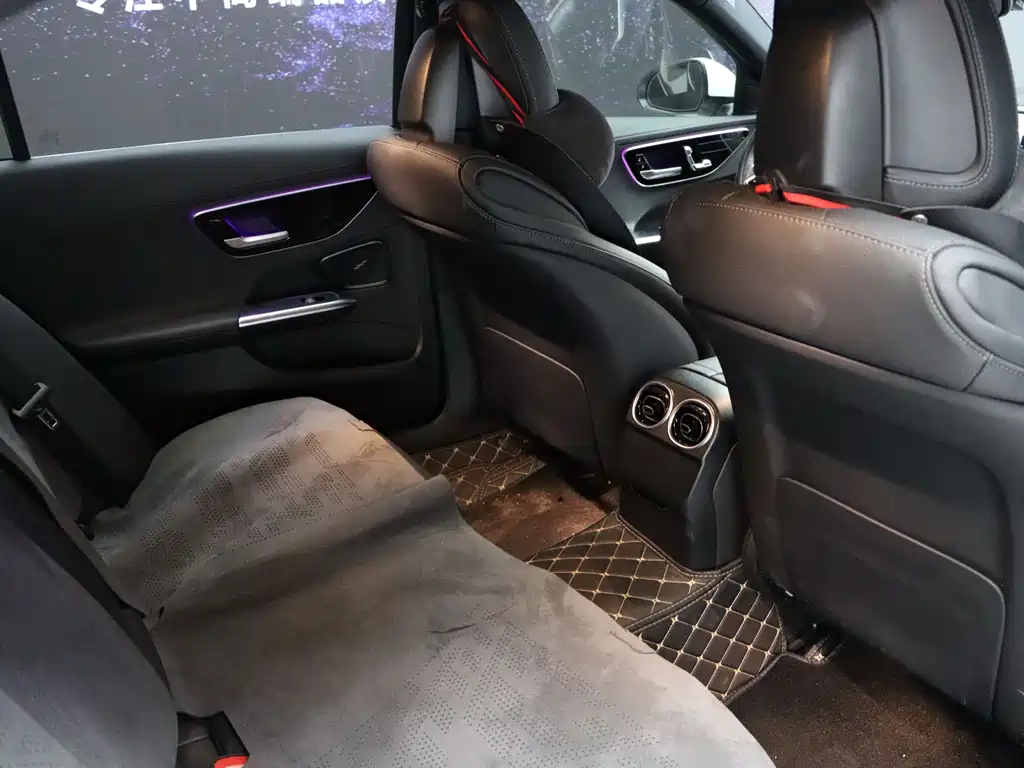 Mercedes-Benz C-Class — миниатюра 19