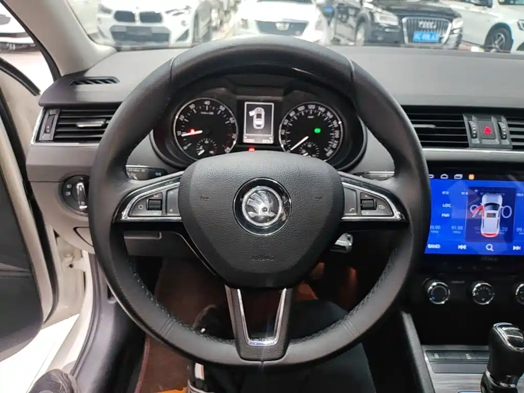 Skoda Octavia — миниатюра 11