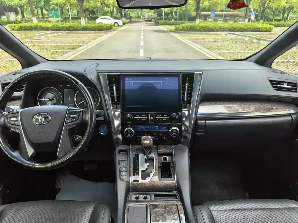 Toyota Alphard 2021 2.5L Premium