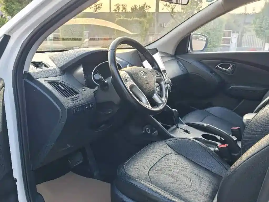 Hyundai ix35 — миниатюра 8