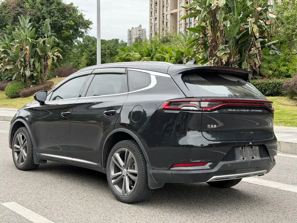 BYD Tang — миниатюра 13