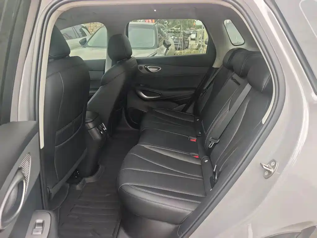 BYD Sealion 05 EV — миниатюра 5