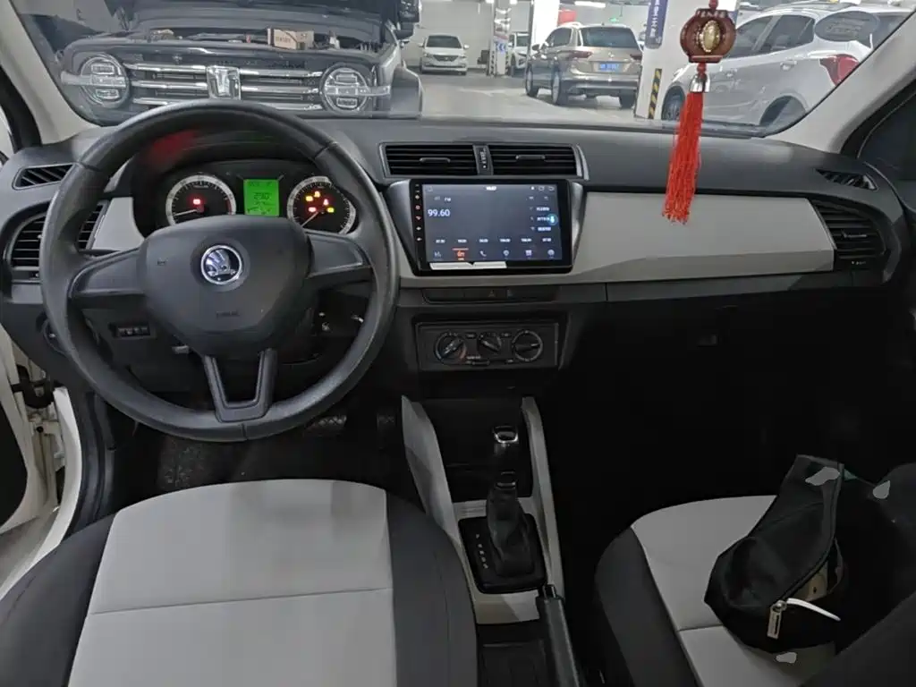 Skoda Fabia — миниатюра 10