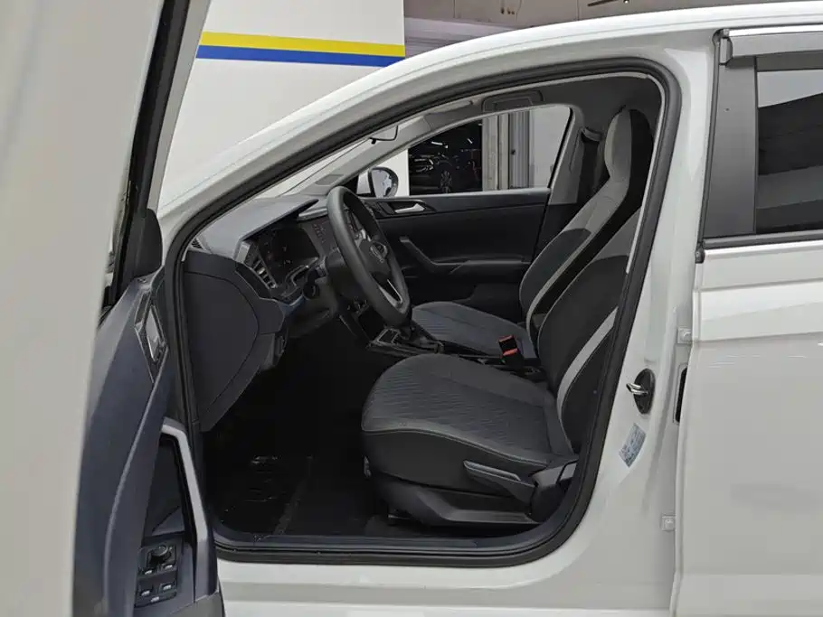 Volkswagen Lavida — миниатюра 9