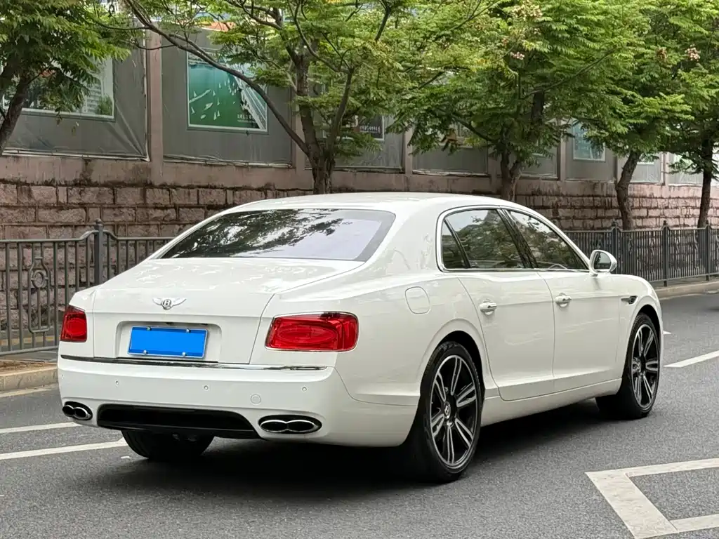 Bentley Flying Spur 2017 4.0T V8 S Standard
