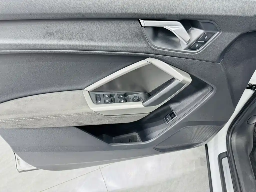 Audi Q3 — миниатюра 8