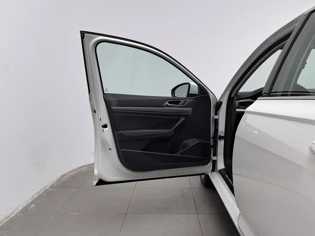 Volkswagen Lavida — миниатюра 8