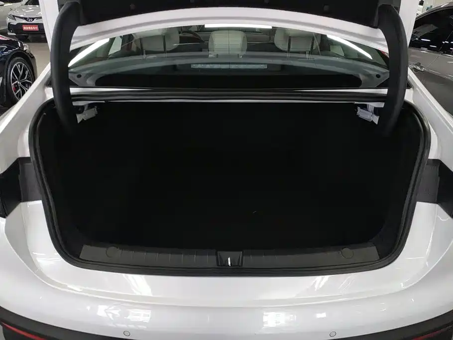 BYD Seal 05 DM-i — миниатюра 4