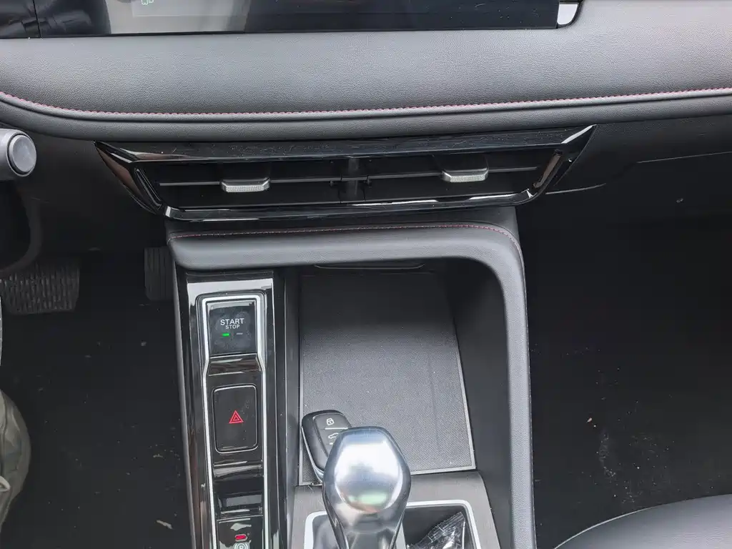 Roewe i5 — миниатюра 16