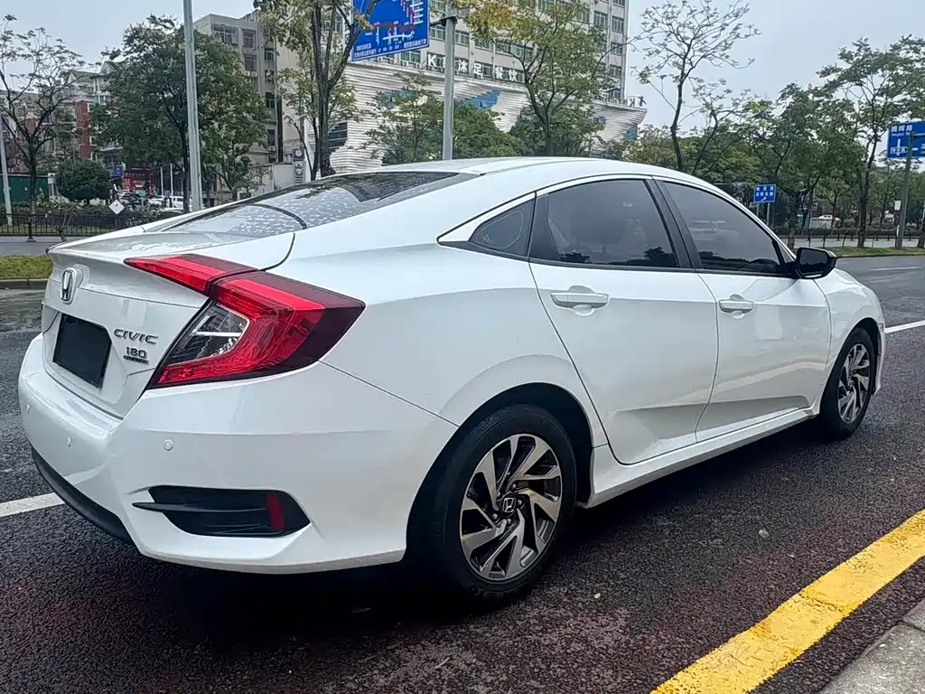 HONDA CIVIC