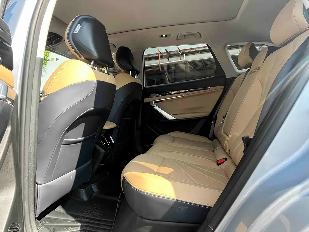 GEELY AUTOMOBILE BOYUE L