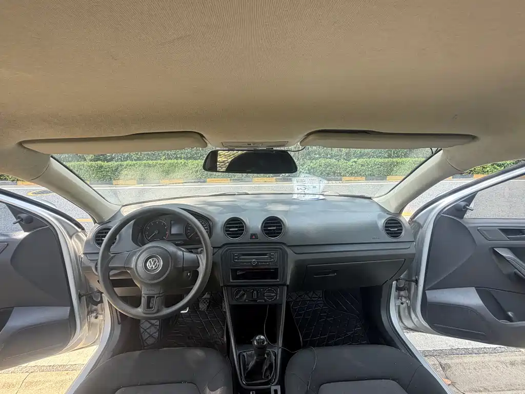 Volkswagen Jetta — миниатюра 18