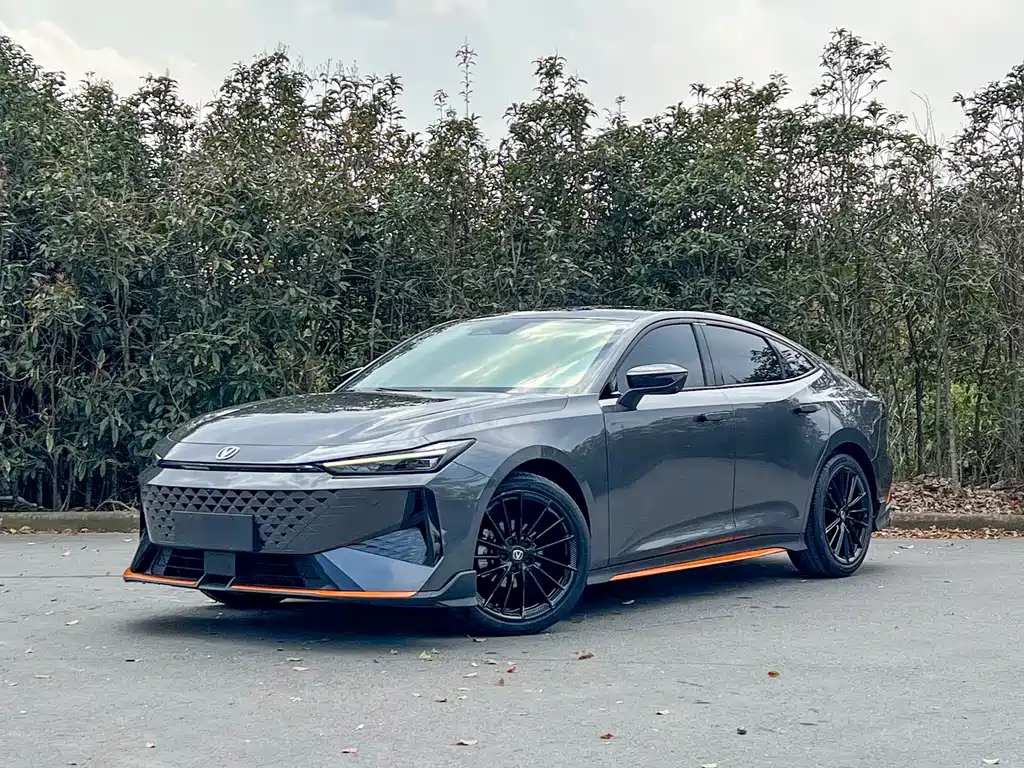 Changan UNI-V 2024