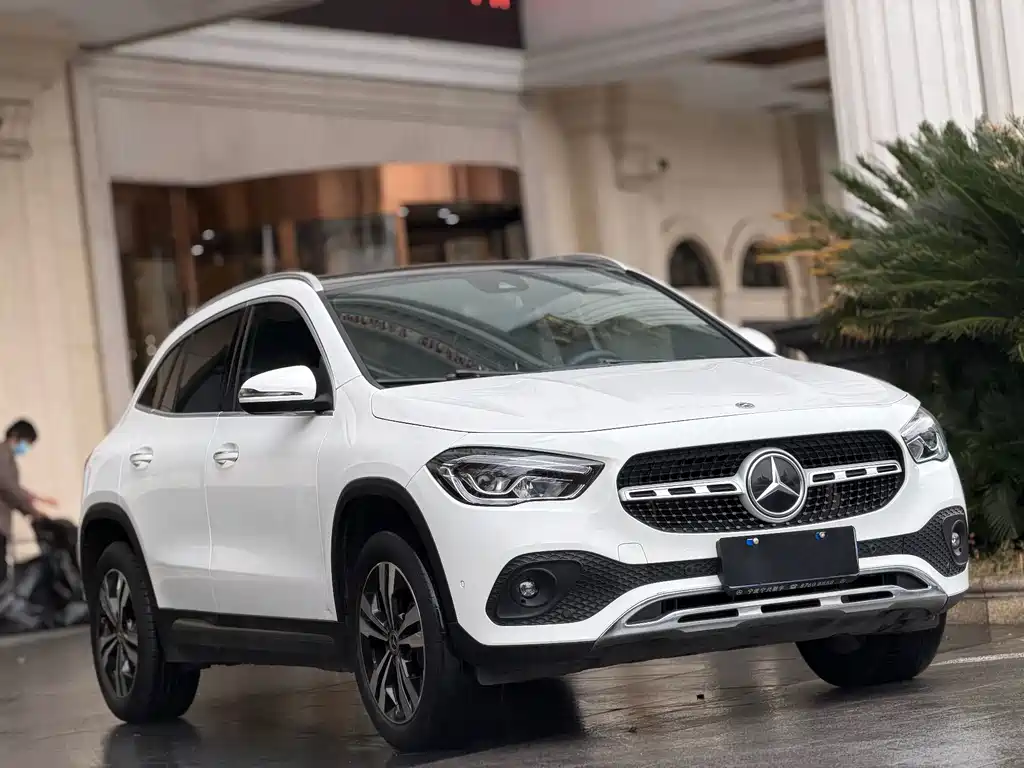 Mercedes-Benz GLA — миниатюра 3