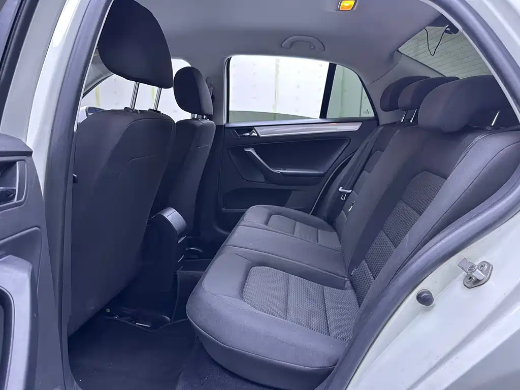 Volkswagen Bora — миниатюра 9