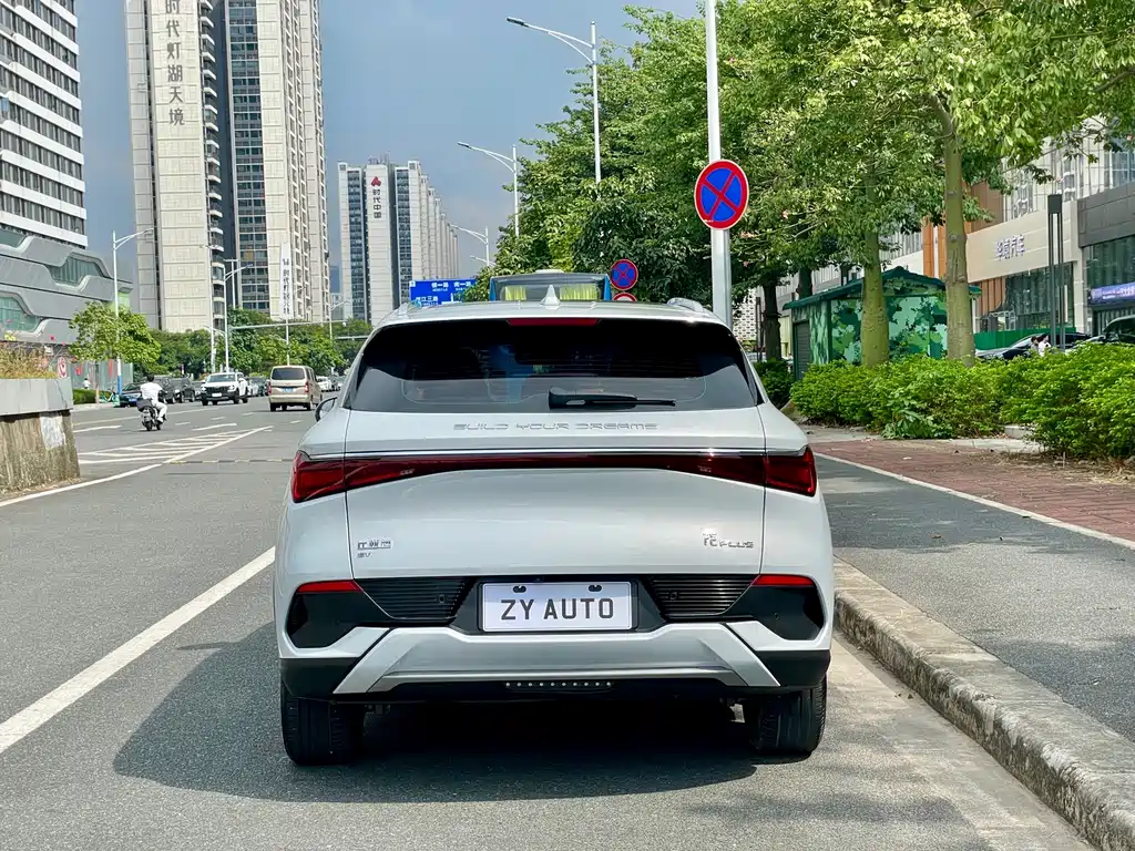 BYD Yuan Plus — миниатюра 6
