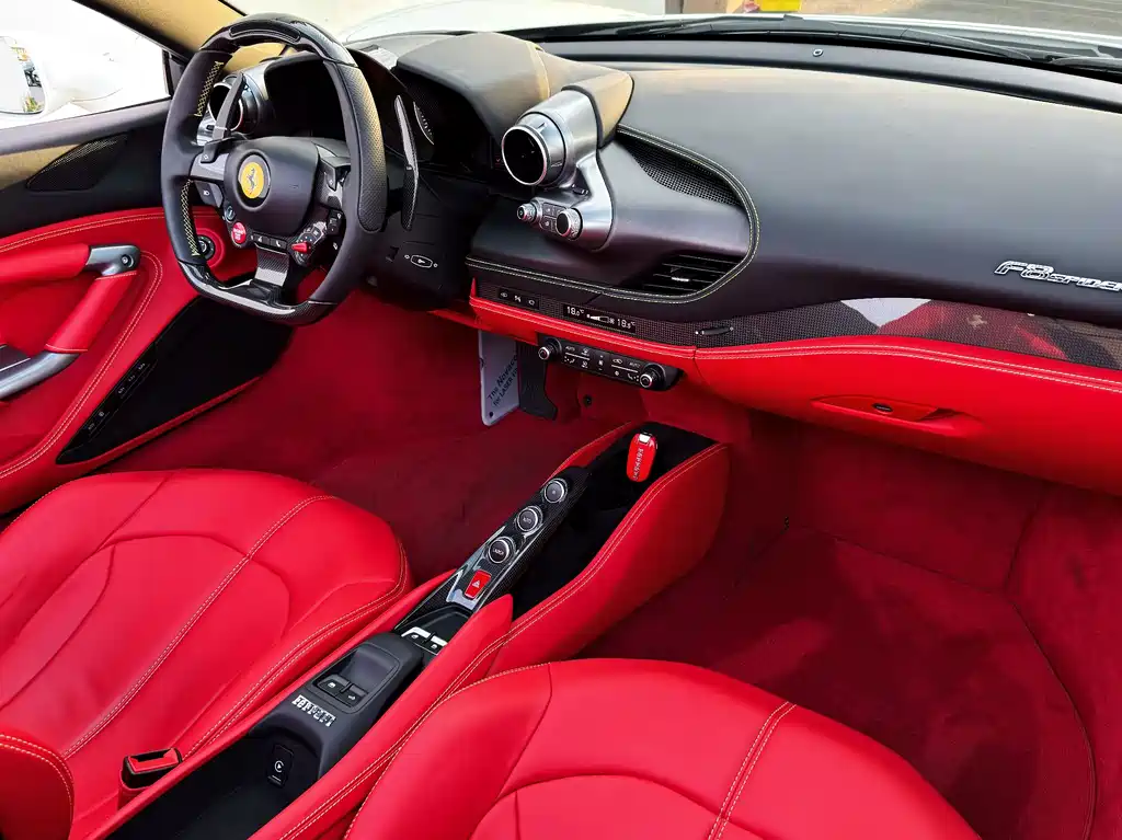 Ferrari F8 — миниатюра 16