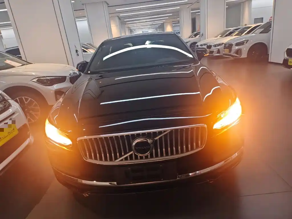 Volvo S90 — миниатюра 3