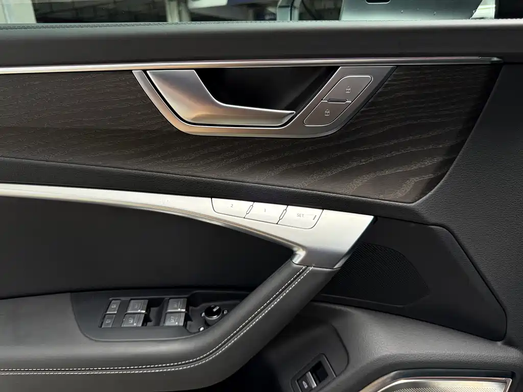 Audi A6L — миниатюра 13