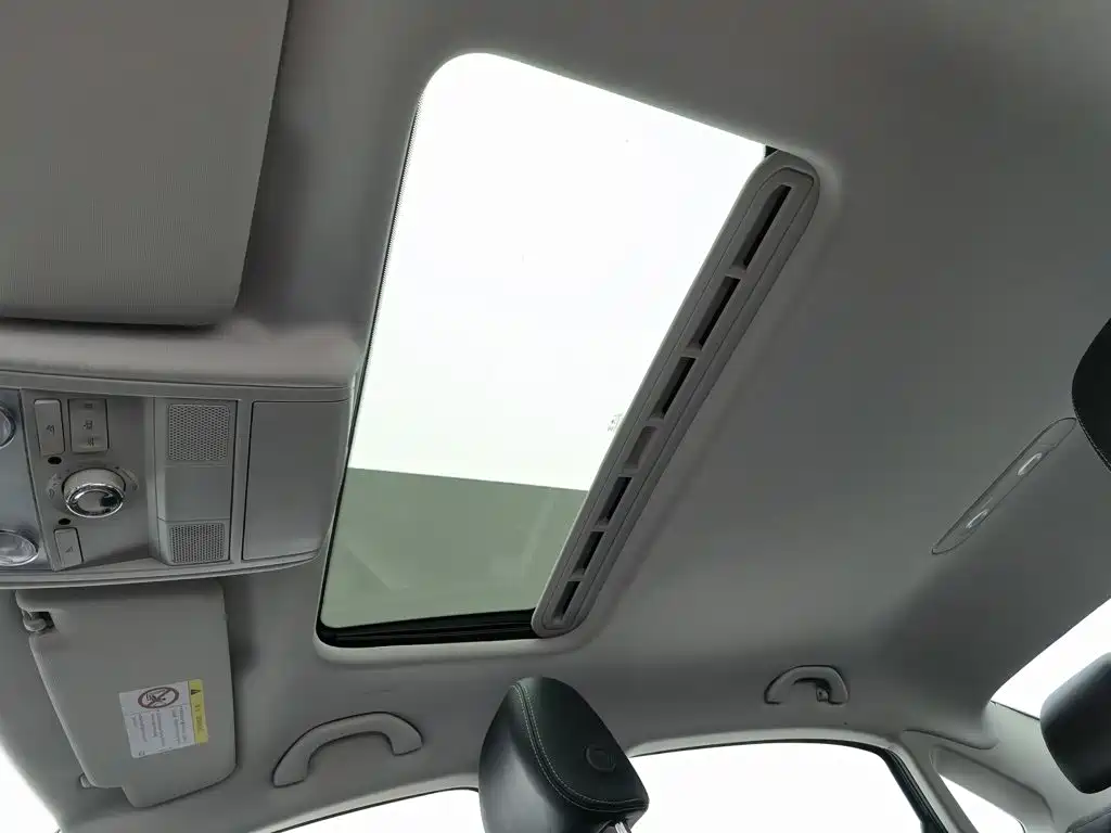 Volkswagen Passat — миниатюра 14