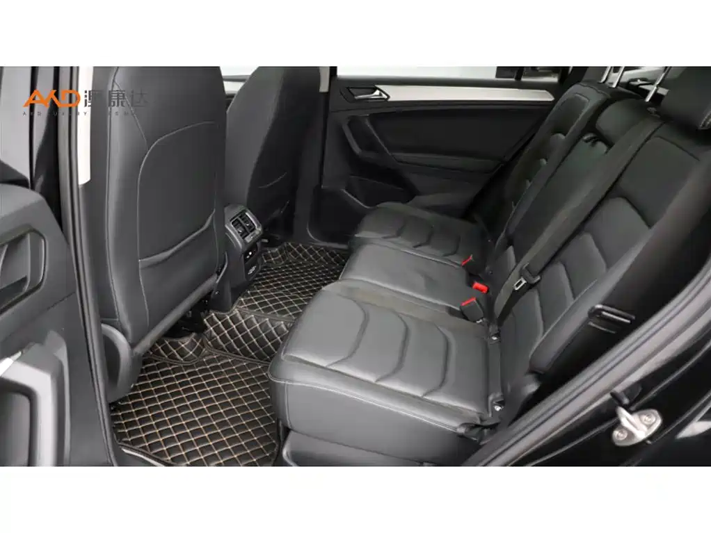 Volkswagen Tiguan L — миниатюра 7
