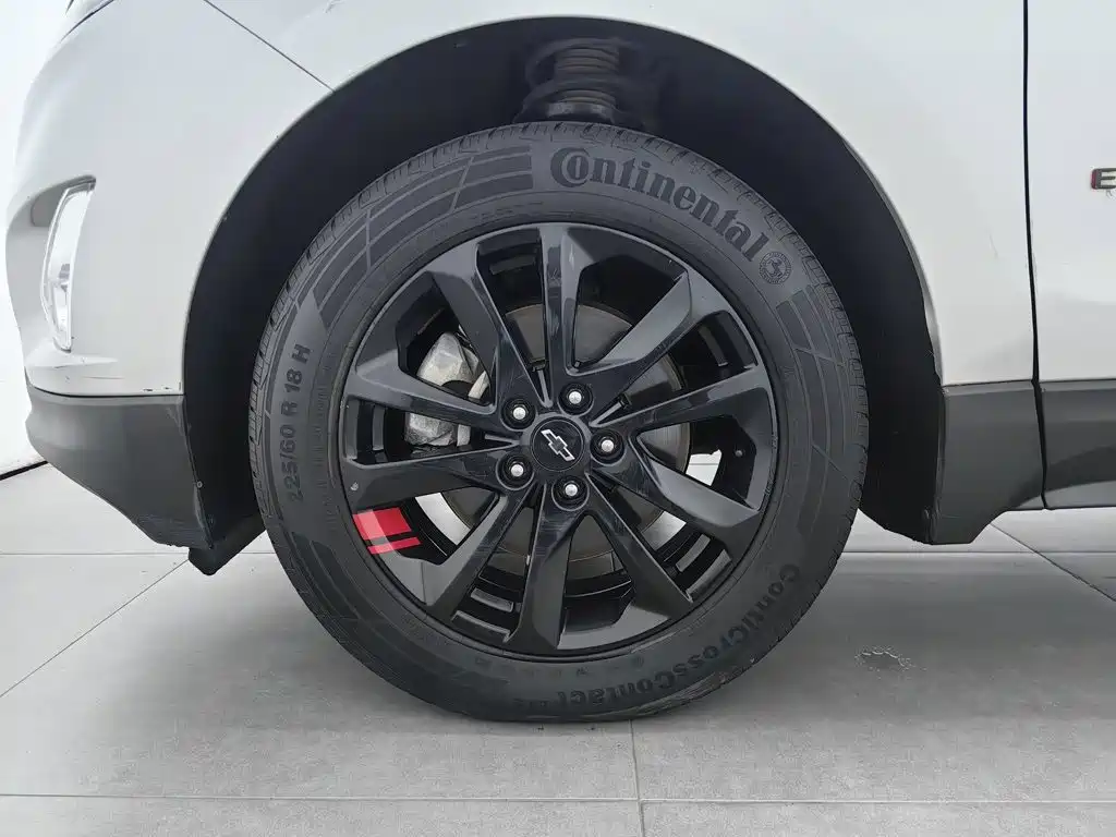 Chevrolet Equinox — миниатюра 17