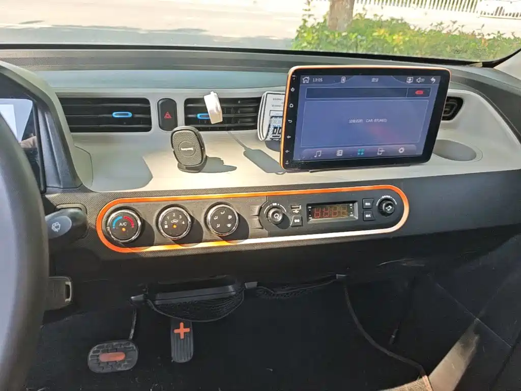 Wuling MINIEV — миниатюра 13