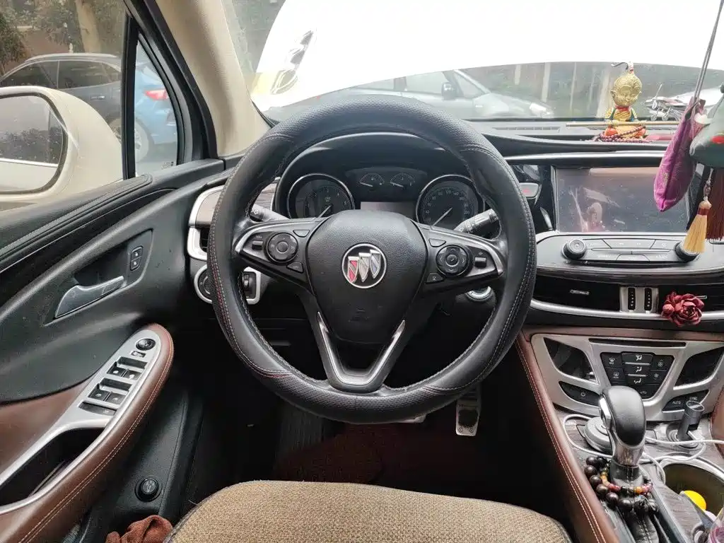 Buick Envision Plus — миниатюра 7