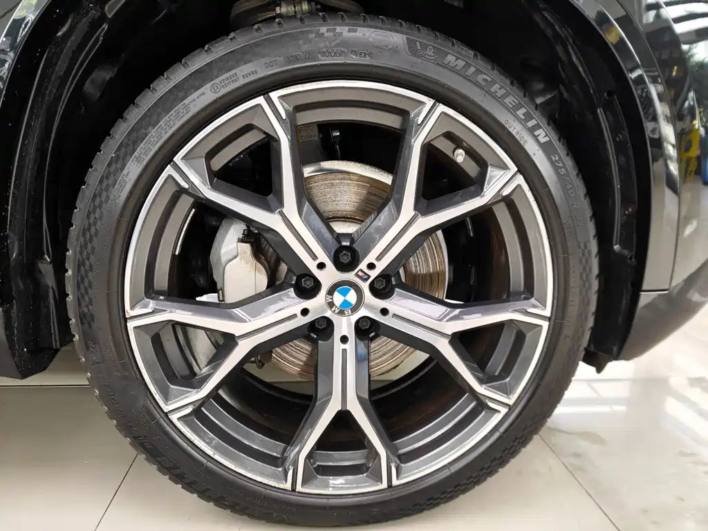 BMW X5 — миниатюра 17