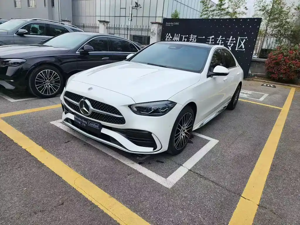 Mercedes-Benz C-Class 2025