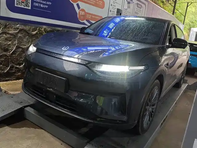 LEAPMOTOR ZERO RUN C11