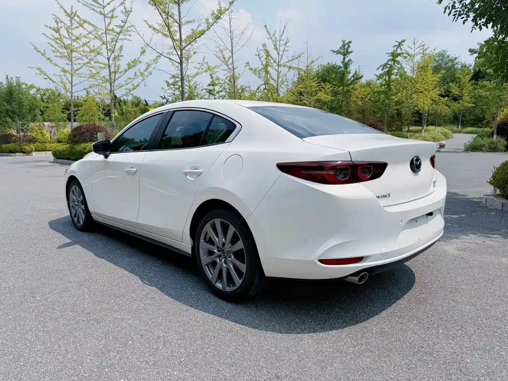 Mazda 3 Axela — миниатюра 6