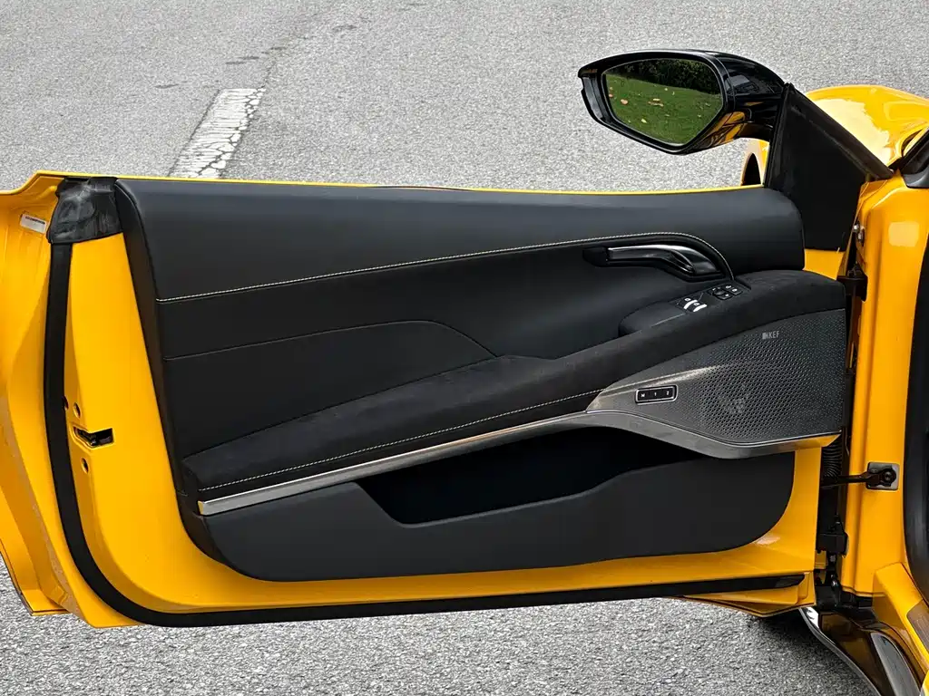 Lotus Emira — миниатюра 22