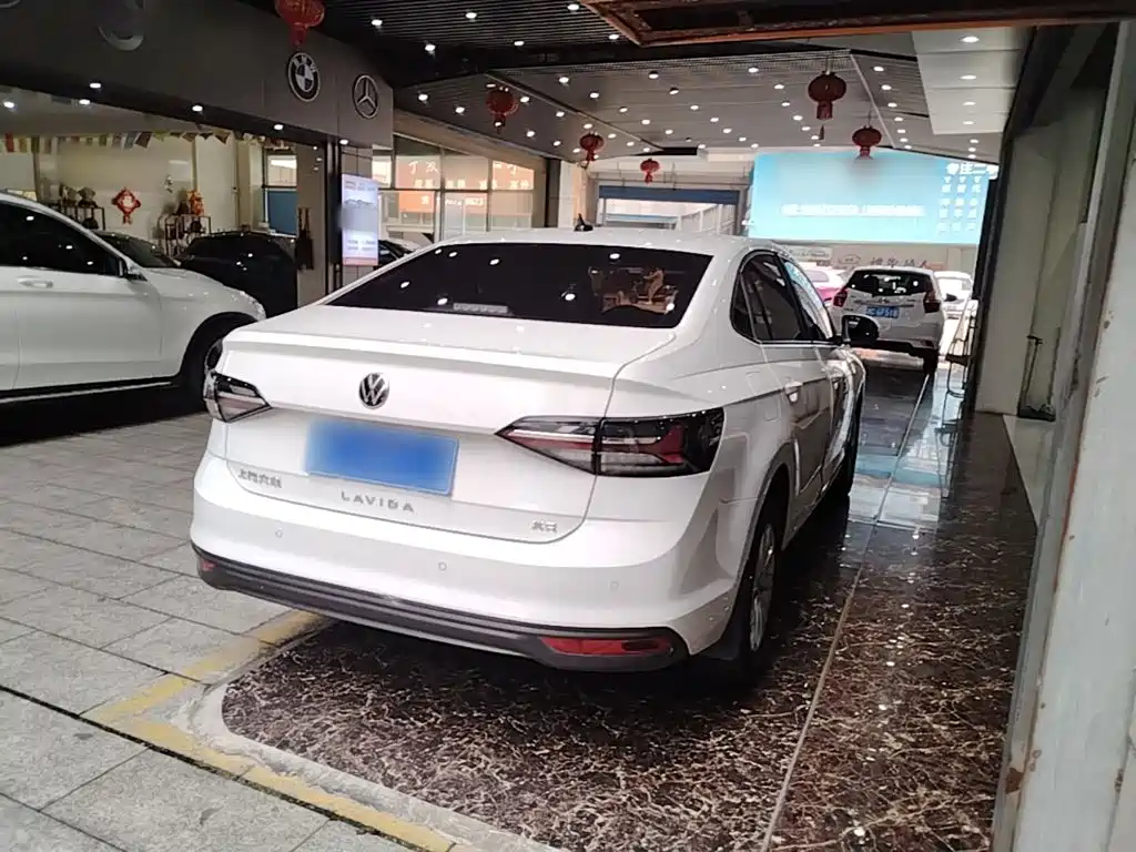 Volkswagen Lavida — миниатюра 7