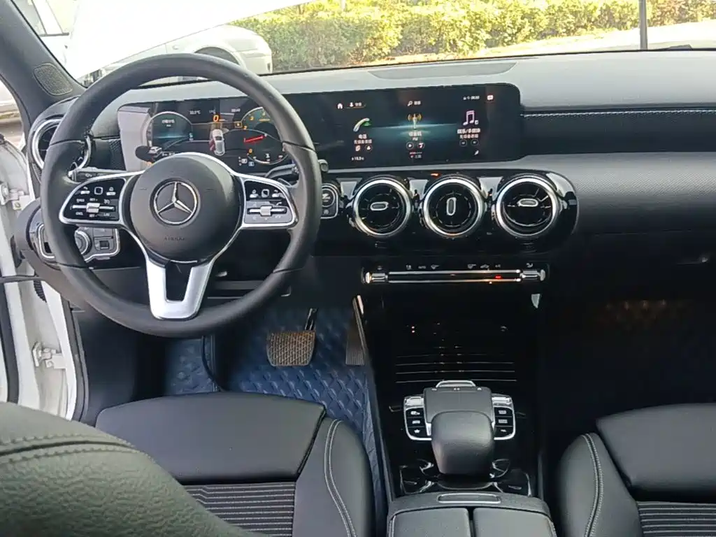 Mercedes-Benz A-Class (Import) — миниатюра 10